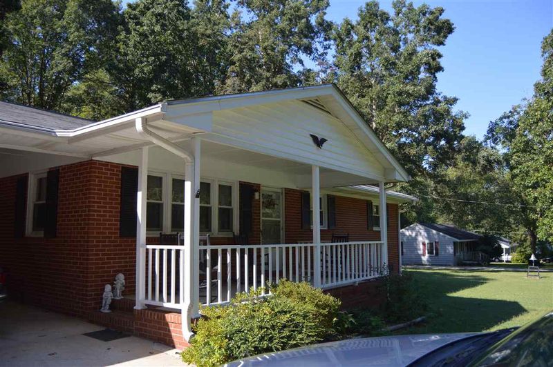 301 Grovemont Rd, Raleigh, NC 27603