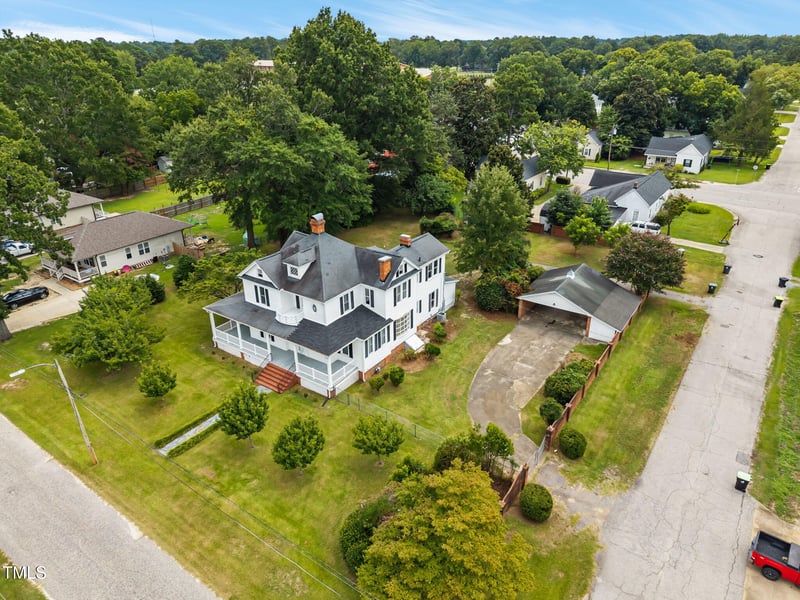 301 H St, Erwin, NC 28339