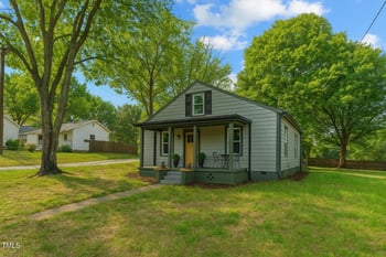 301 W Hill Ave S, Hillsborough, NC 27278