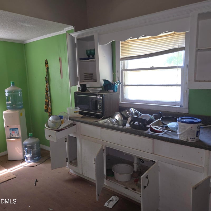 301 Hill St, Benson, NC 27504