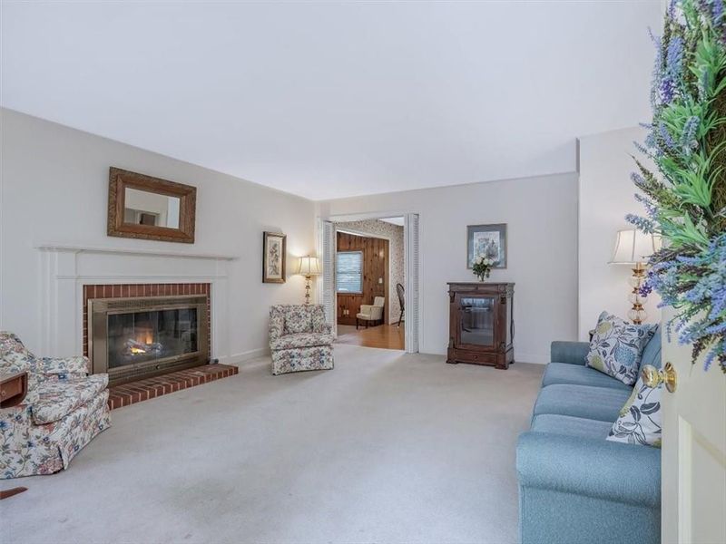 301 E Jackson St, Mebane, NC 27302