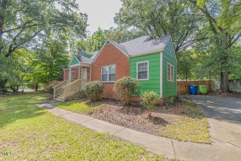301 King Charles Rd, Raleigh, NC 27610