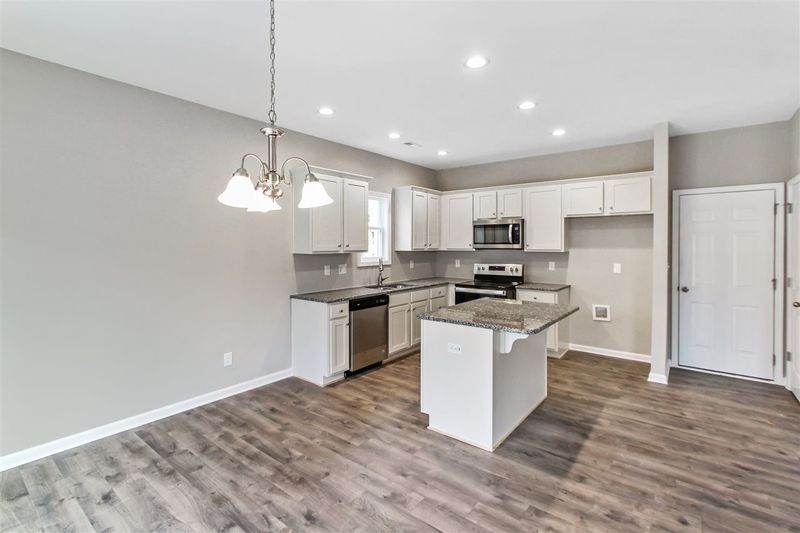 301 S Kramer Pa, Clayton, NC 27527