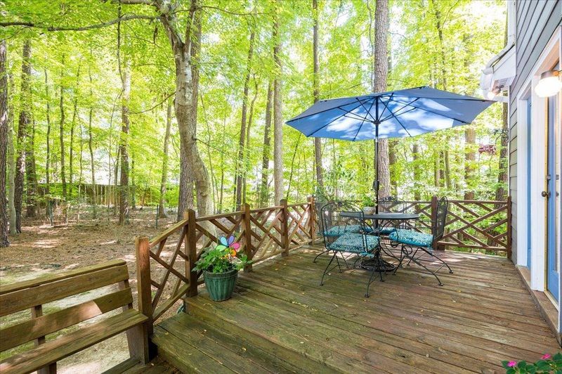 301 Mockingbird Ln, Wake Forest, NC 27587