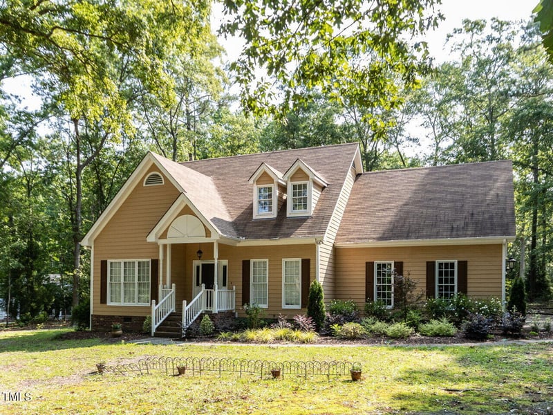 301 Monterey Ct, Benson, NC 27504