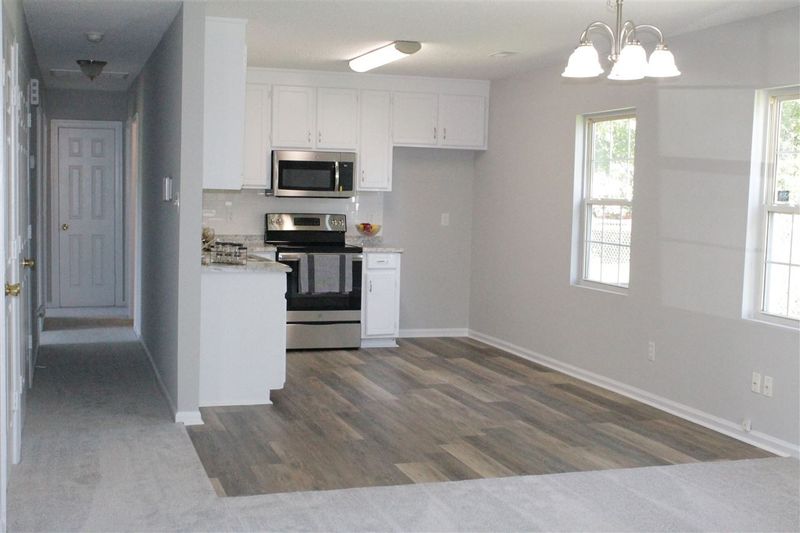 301 Moore St, Four Oaks, NC 27524