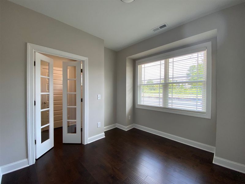 301 Old Grove Ln, Apex, NC 27502