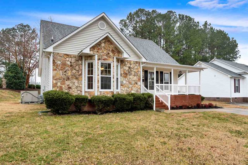301 Onyx Ln, Knightdale, NC 27545
