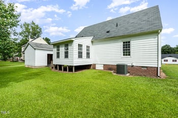 301 Pineview Dr, Zebulon, NC 27597