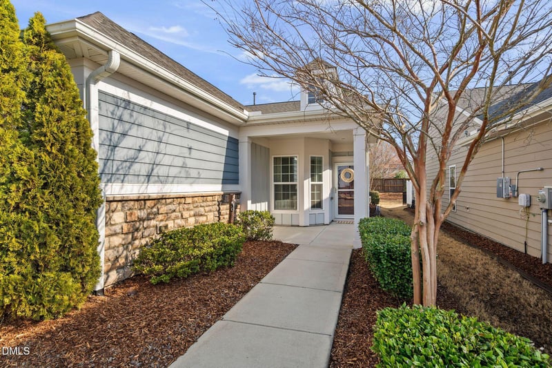 301 Pipit Dr, Durham, NC 27703