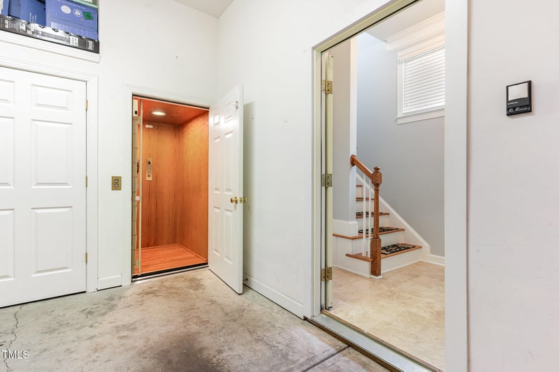 301 Presque Isle Ln, Chapel Hill, NC 27514