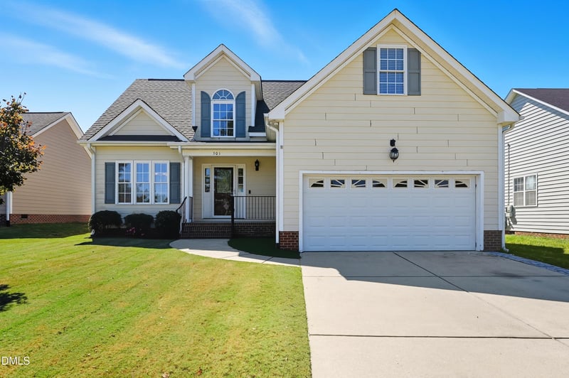 301 Santee Cir, Fuquay Varina, NC 27526