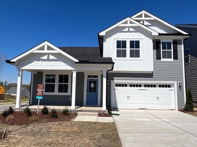 301 Shadow Falls Dr, Wendell, NC 27591