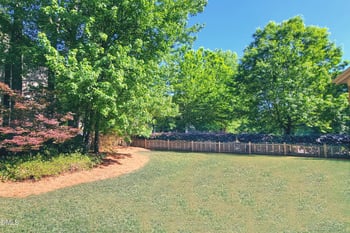 301 Streamwood Dr, Holly Springs, NC 27540