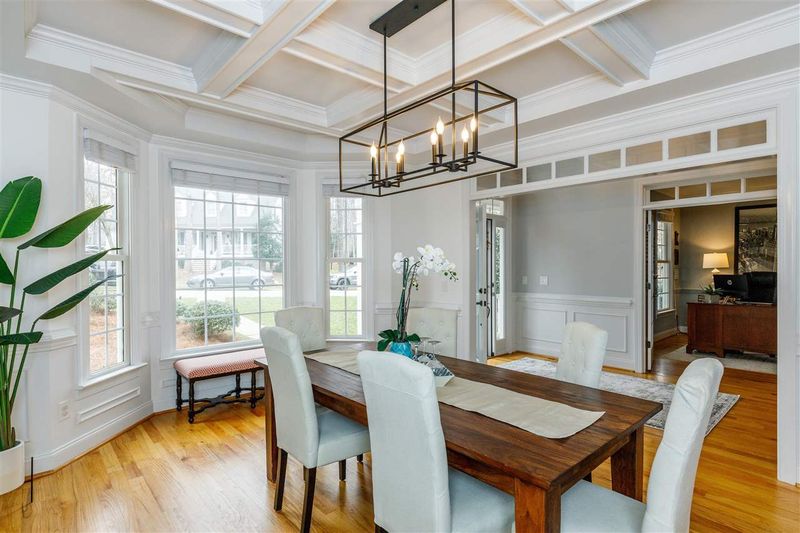 301 Sunset Grove Dr, Holly Springs, NC 27540