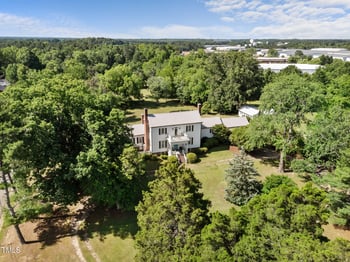 301 Thorndale Dr, Oxford, NC 27565