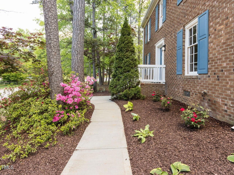 301 Trappers Sack Rd, Cary, NC 27513