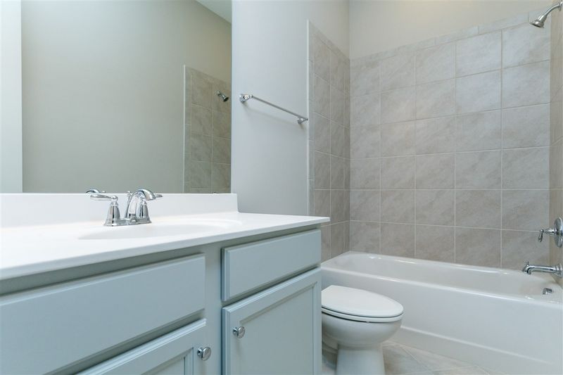301 Whispering Wind Dr, Chapel Hill, NC 27517