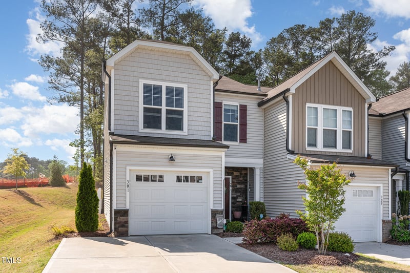 301 White Oak Ridge Dr, Garner, NC 27529