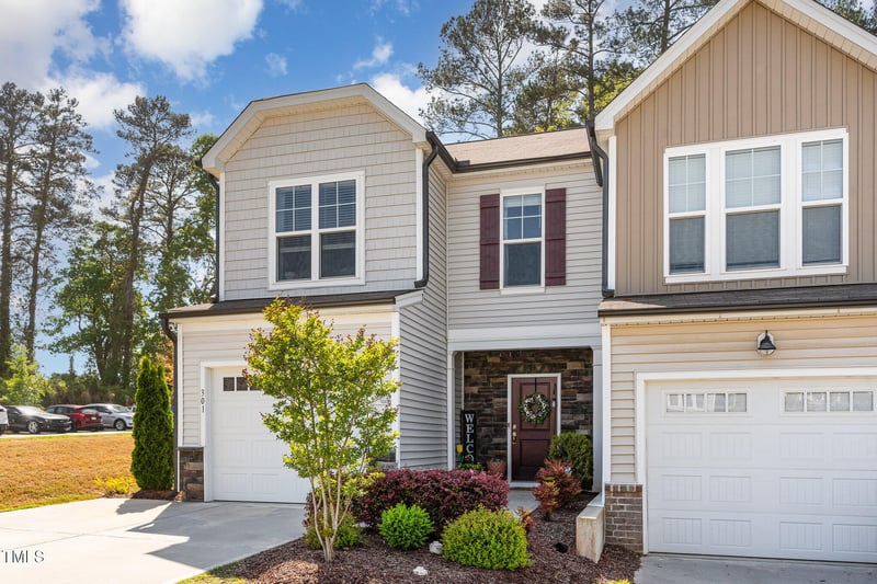 301 White Oak Ridge Dr, Garner, NC 27529