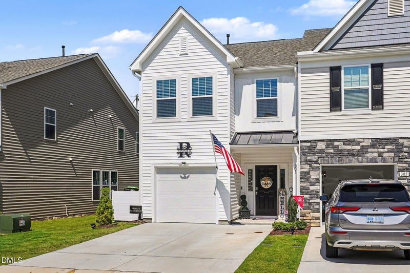 301 Whitley Ridge Dr, Clayton, NC 27527