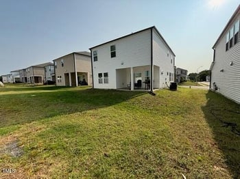 301 Wilbur Lake Dr, Fuquay Varina, NC 27526