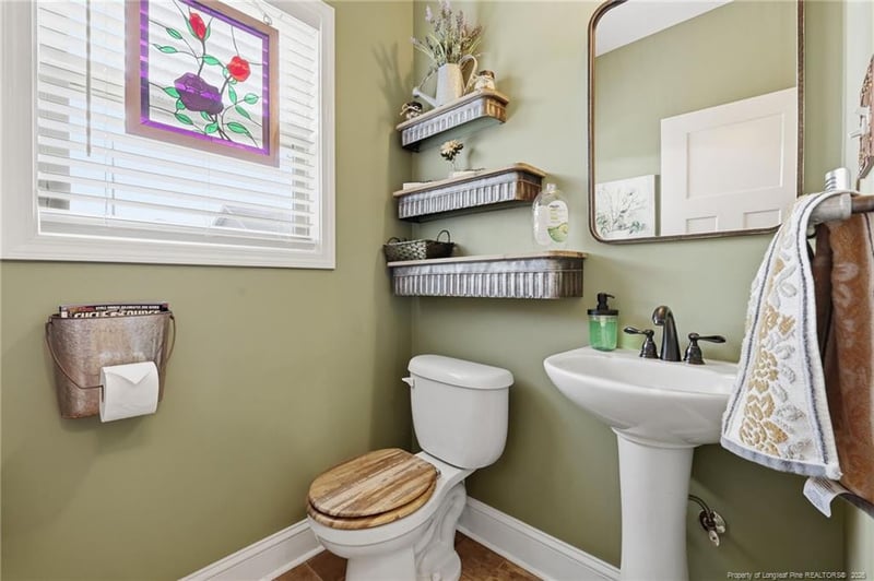 301 Woodington Rd, Hope Mills, NC 28348