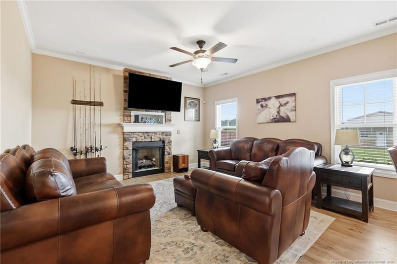 301 Woodington Rd, Hope Mills, NC 28348