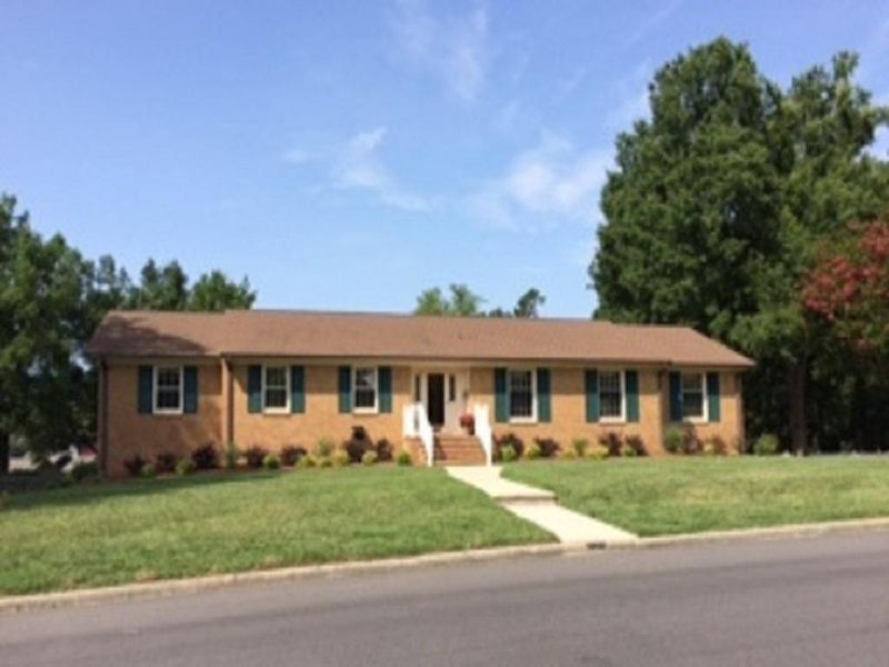 3010 Amherst Ave, Burlington, NC 27215