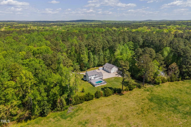 3010 Blueberry Ln, Chapel Hill, NC 27516