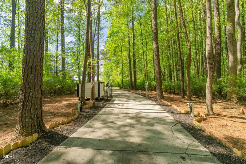 3010 Blueberry Ln, Chapel Hill, NC 27516