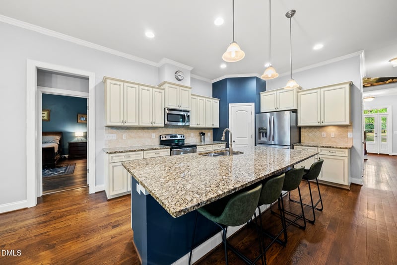 3010 Brighton Bluff Dr, Apex, NC 27539