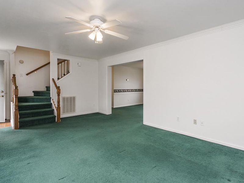 3010 Coachway Dr, Mebane, NC 27302