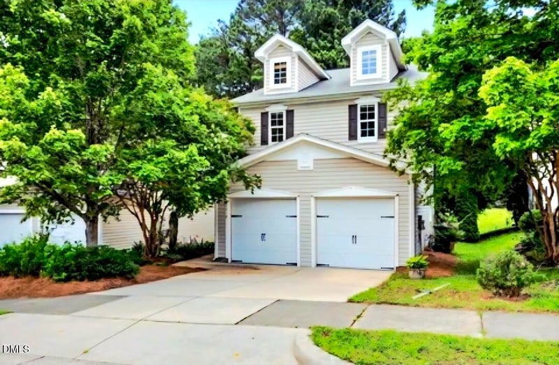 3010 Remington Oaks Cir, Cary, NC 27519