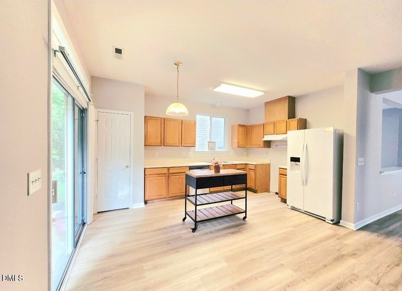 3010 Remington Oaks Cir, Cary, NC 27519