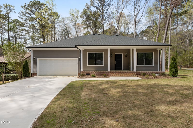 3011 Bourbon St, Sanford, NC 27332