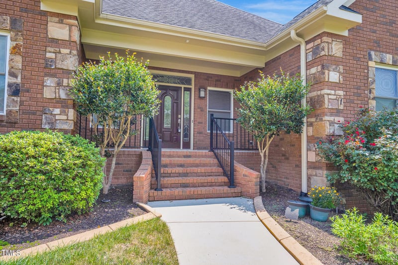 3011 Carrington Ln, Sanford, NC 27330