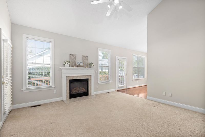 3011 Heritage Pines Dr, Cary, NC 27519