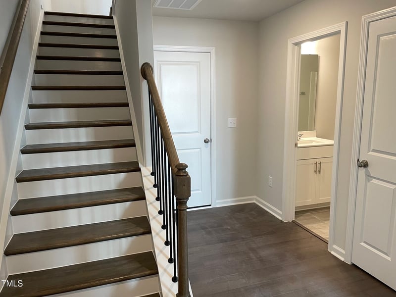 3011 Honeymyrtle Ln, Durham, NC 27703