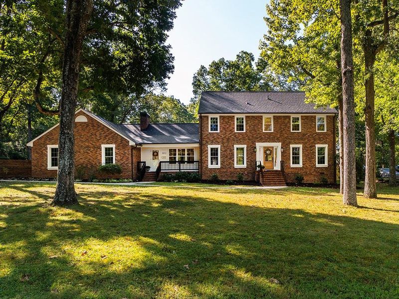 3012 S Fairway Dr, Burlington, NC 27215