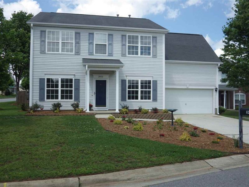 3012 Locust Grove Dr, Apex, NC 27539