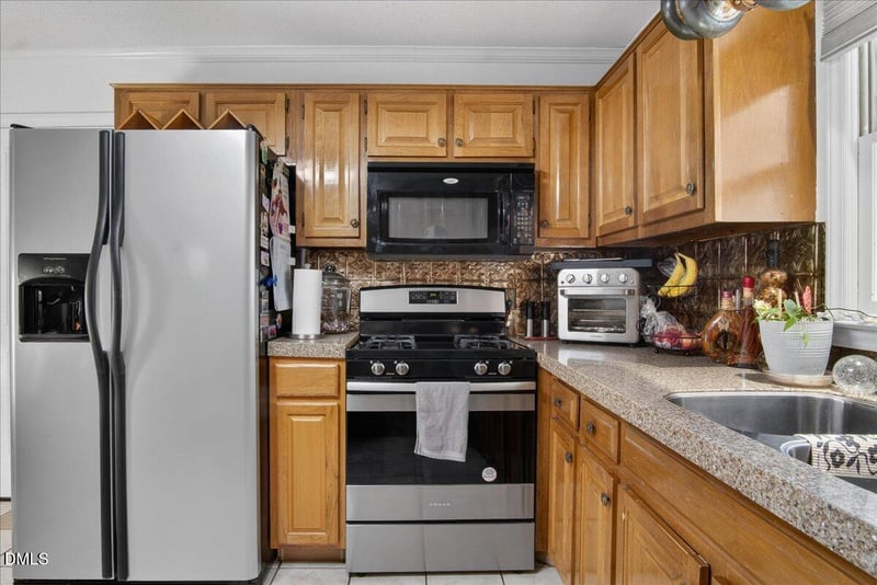 3013 Chippendale Rd, Raleigh, NC 27604