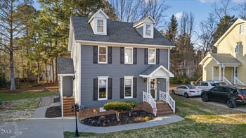 3013 Chippendale Rd, Raleigh, NC 27604