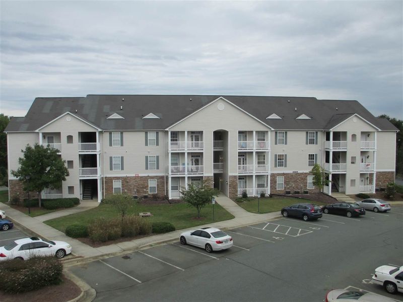 3015 117 Winston Dr, Burlington, NC 27215