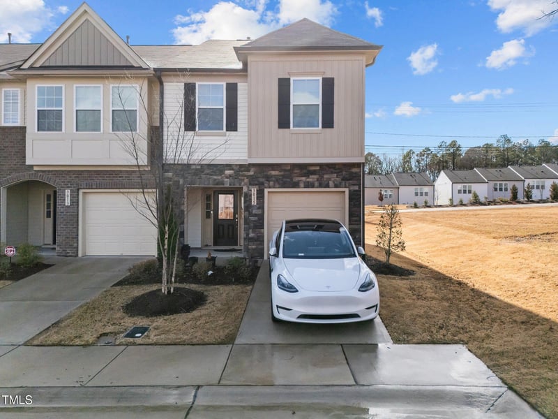 3015 Cypress Lagoon Ct, Durham, NC 27703