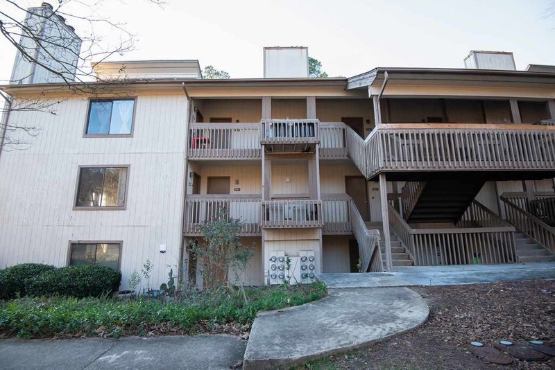 3015 Huntleigh Dr #3015, Raleigh, NC 27604