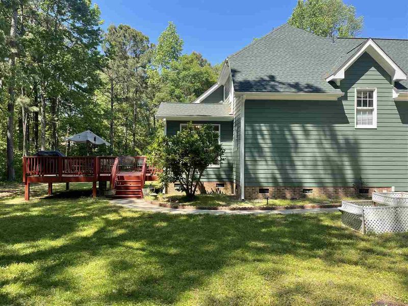 3015 Lautenberg Ln, Willow Springs, NC 27592