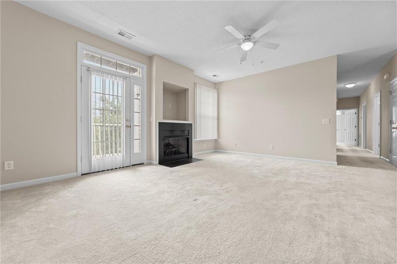 3015 Winston Dr #108, Burlington, NC 27215