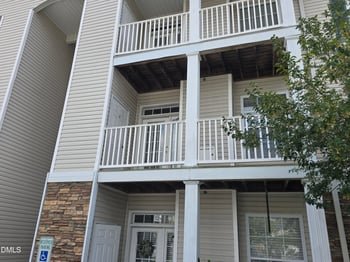 3015 Winston Dr #112, Burlington, NC 27215