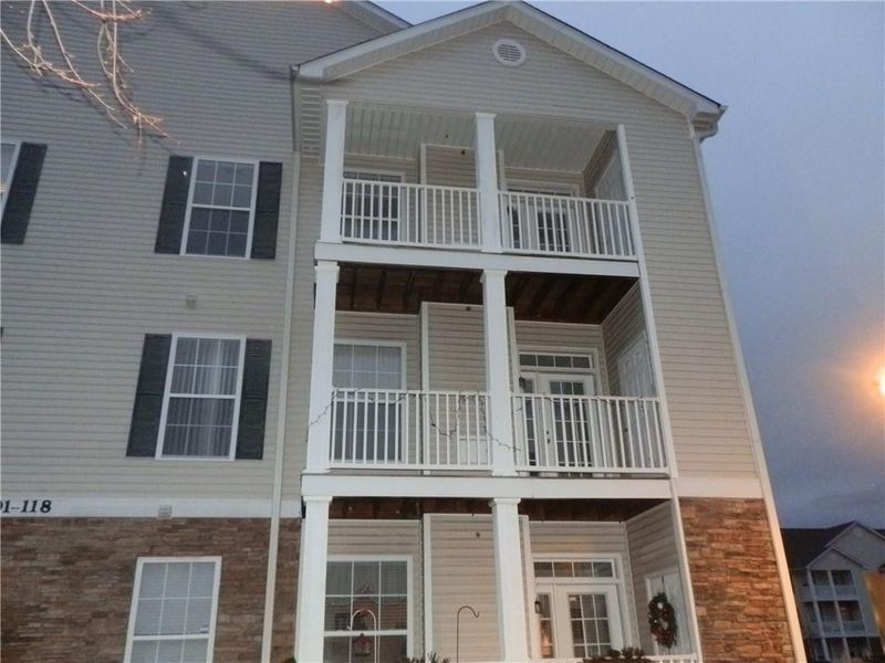 3015 Winston Dr #114, Burlington, NC 27215